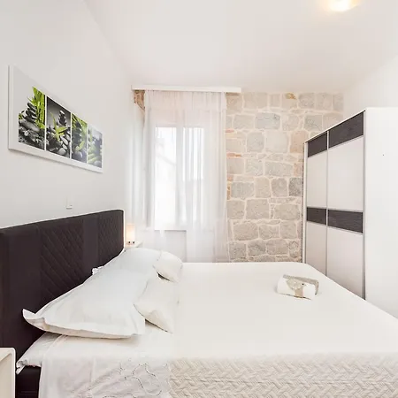 Apartment Fairy Of The Seas