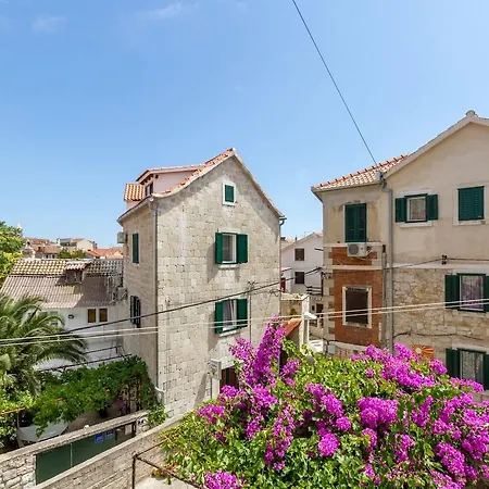 Fairy Of The Seas Apartment Split