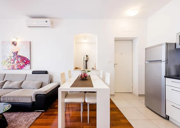 Fairy Of The Seas Split