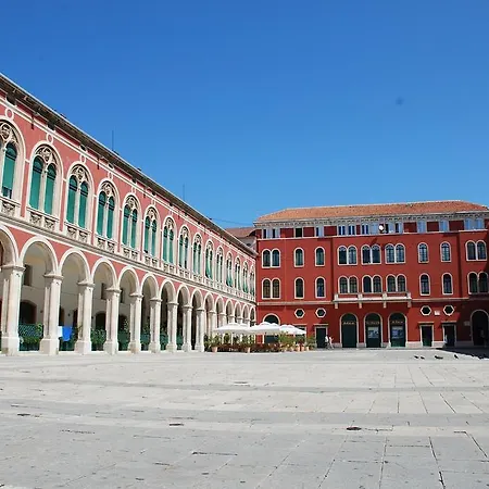 Fairy Of The Seas ספליט